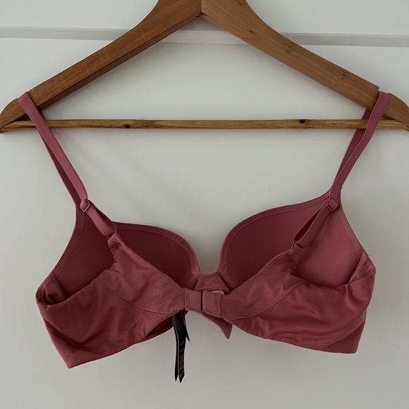 Victoria Secret Bra - Picture 3 of 3